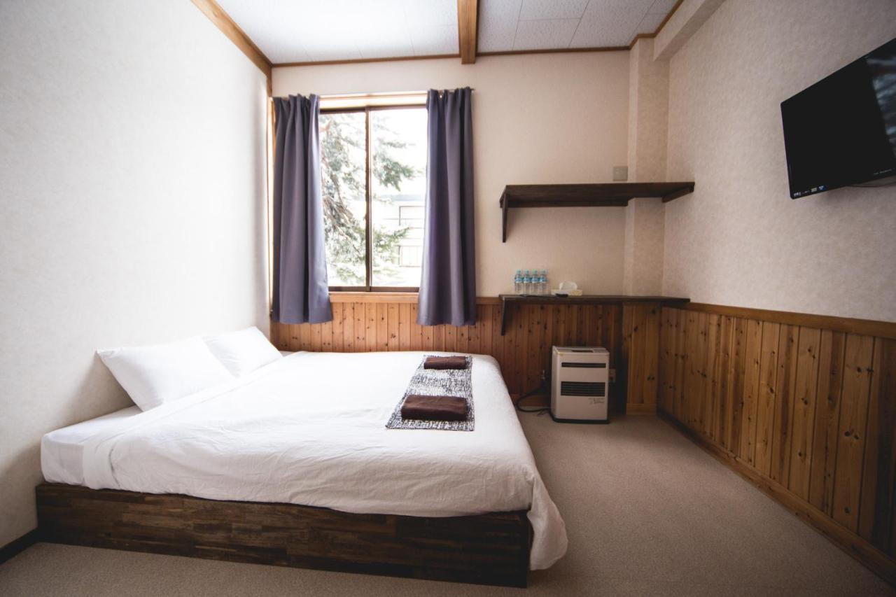 Hakuba Cortina Lodge Отари Экстерьер фото